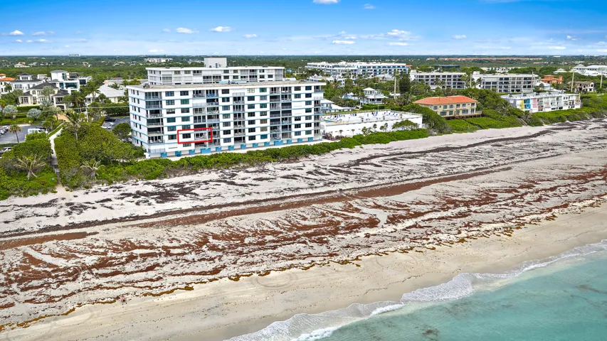 2nd floor overlooking the ocean