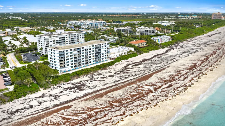 900 Ocean Dr 202-33