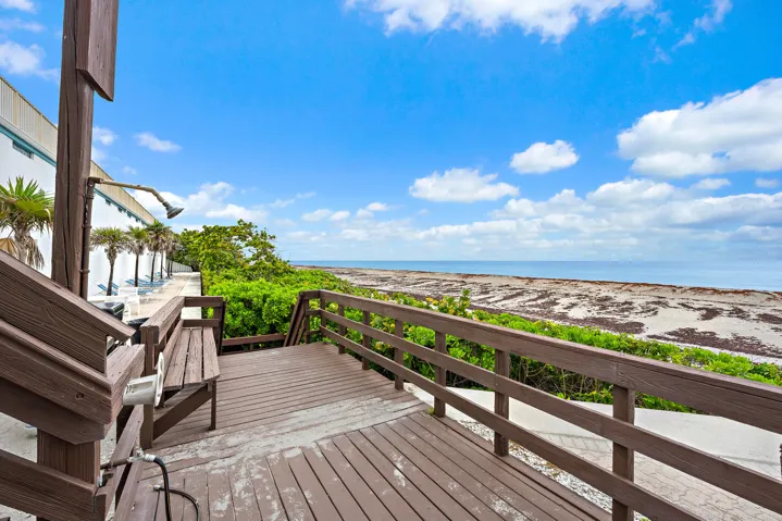 Secured & private beach access. Storage room for surfboards & beach chairs
