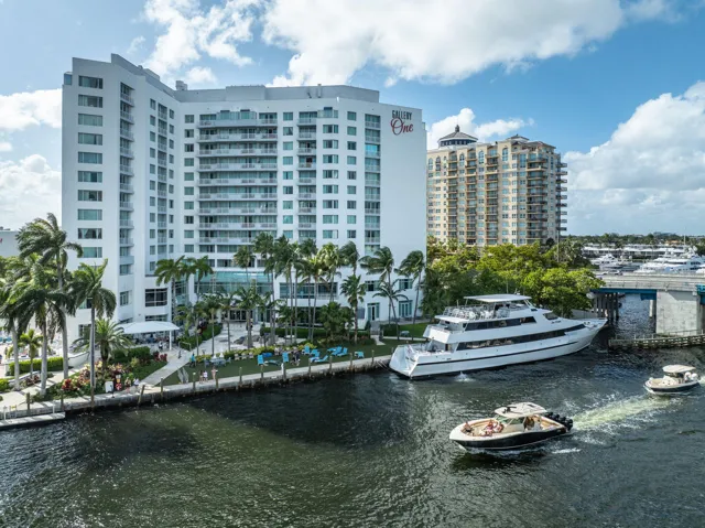18-web-or-mls-2670 E Sunrise Blvd_aerial