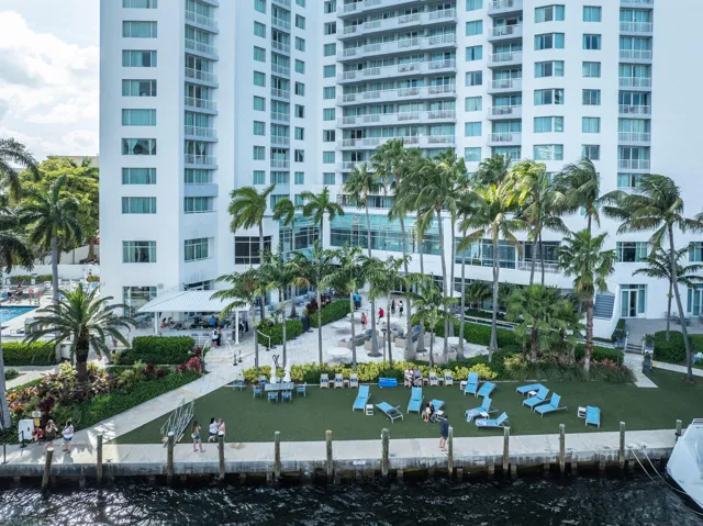 20-web-or-mls-2670 E Sunrise Blvd_aerial