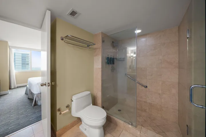 13-web-or-mls-2670 E Sunrise Blvd Unit 1