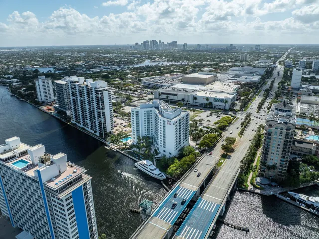 32-web-or-mls-2670 E Sunrise Blvd_aerial