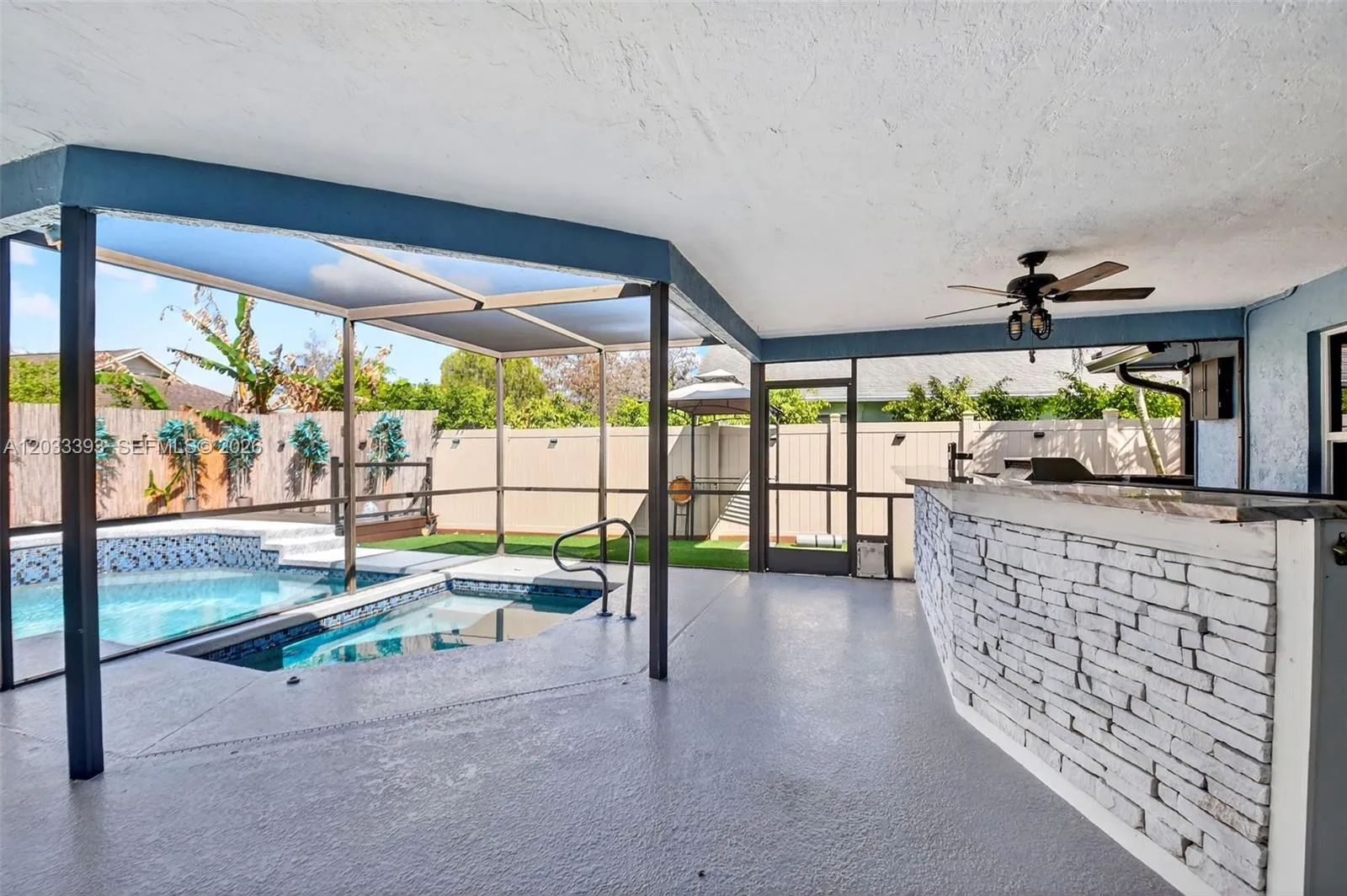 Photo 37