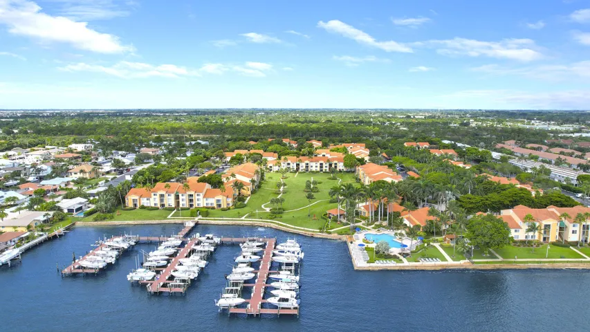 INTRACOASTAL LIVING