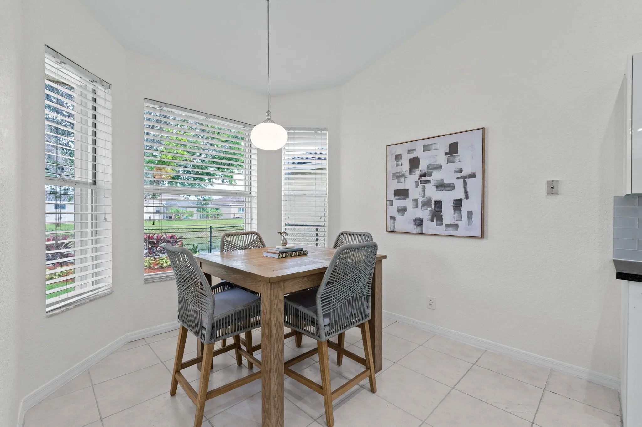 22-web-or-mls-A7406414