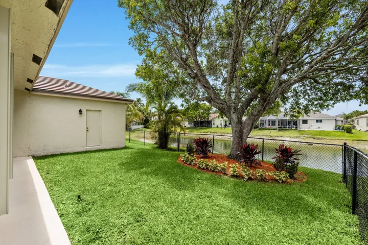 44-web-or-mls-A7408281