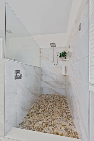 28-web-or-mls-A7406441