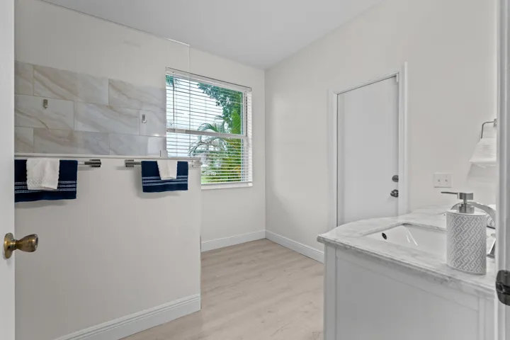 26-web-or-mls-A7406432