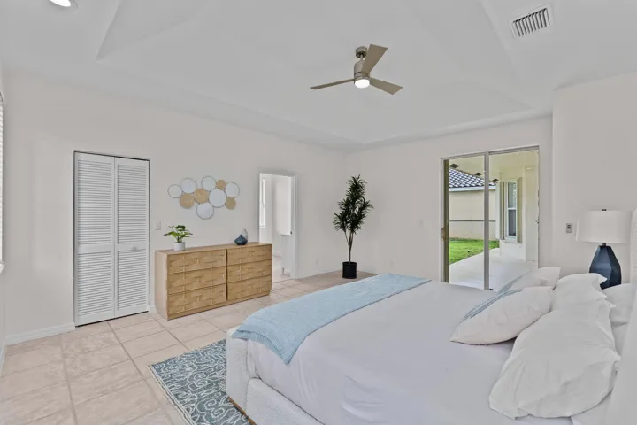 25-web-or-mls-A7406426