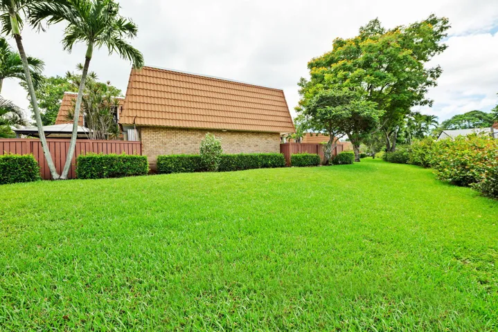 25-web-or-mls-2874-waterford-dr-s