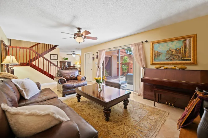 7-web-or-mls-2874-waterford-dr-s