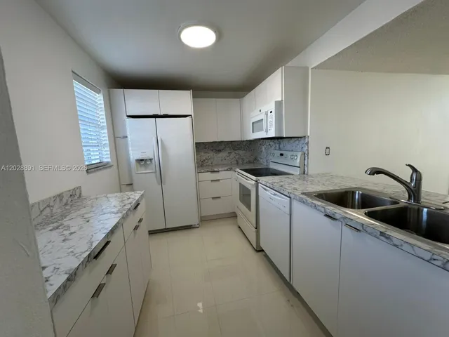 Kitchen - Another view