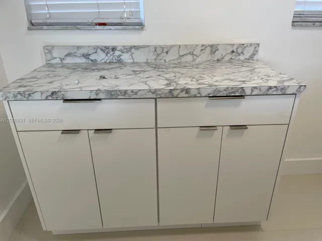 Kitchen Cabinet