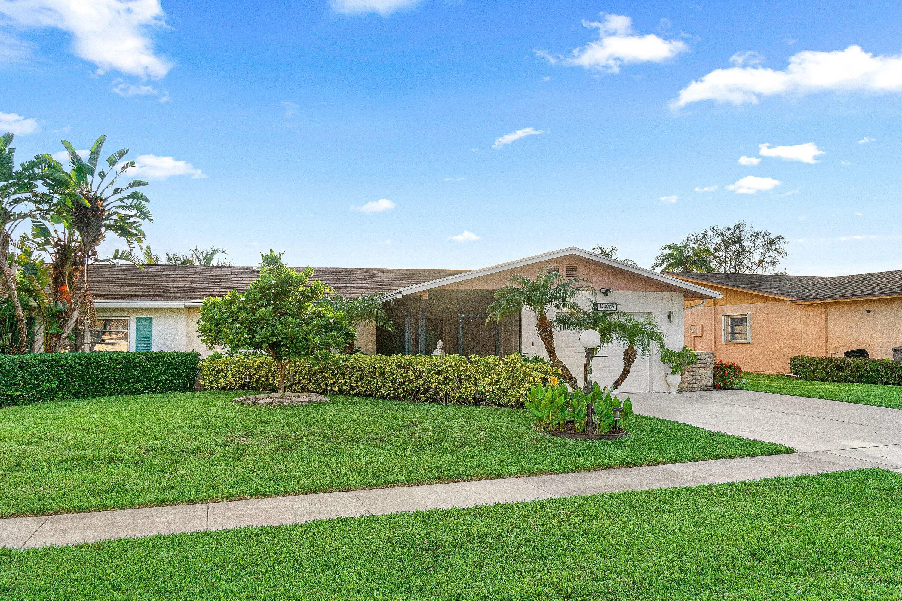 003-13297ViaVulcanus-B-DelrayBeach-FL-3