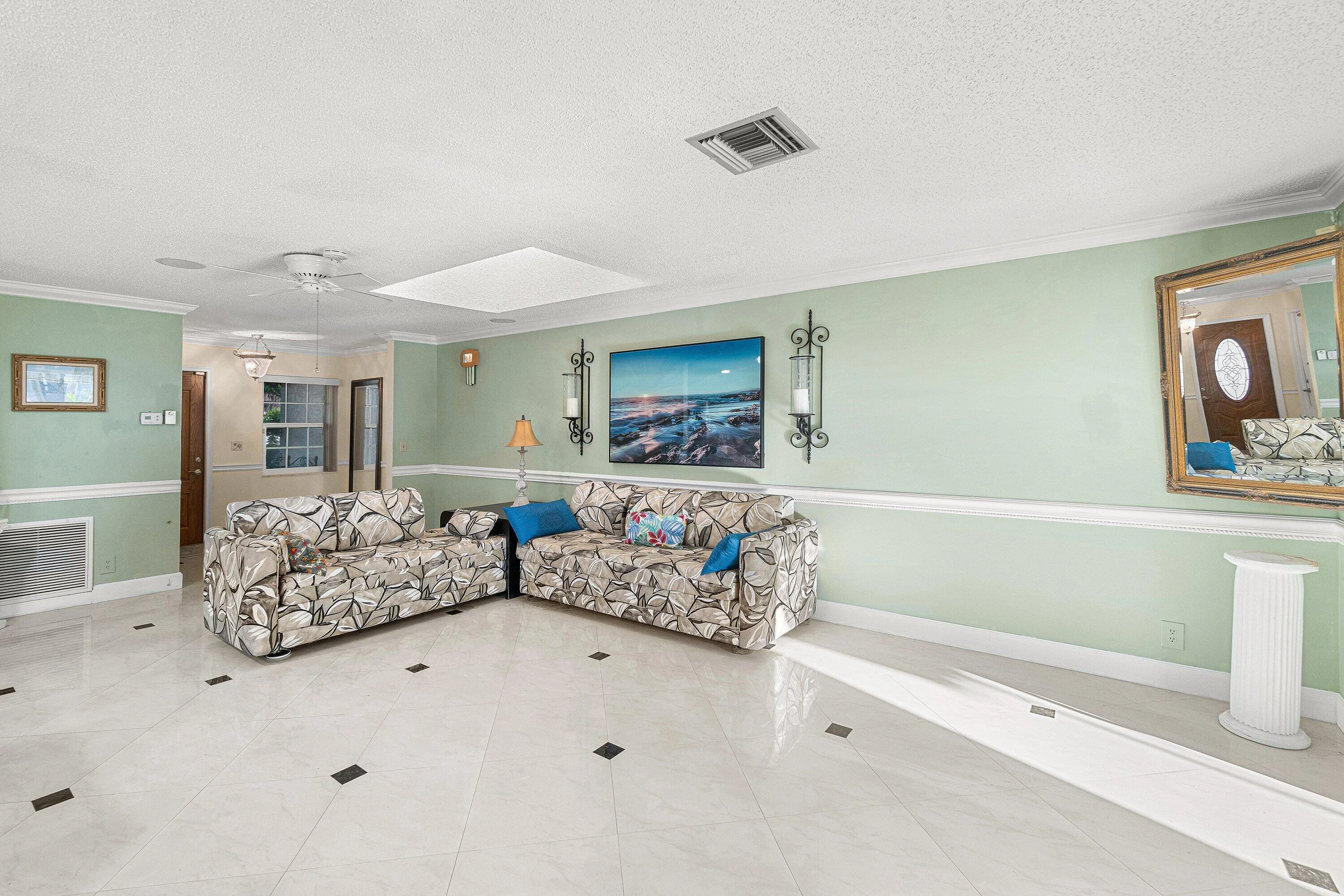 011-13297ViaVulcanus-B-DelrayBeach-FL-3