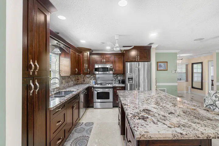 016-13297ViaVulcanus-B-DelrayBeach-FL-3