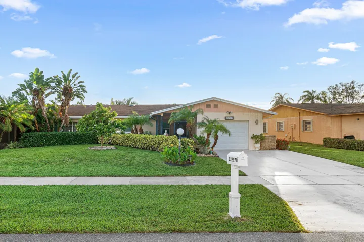 001-13297ViaVulcanus-B-DelrayBeach-FL-3