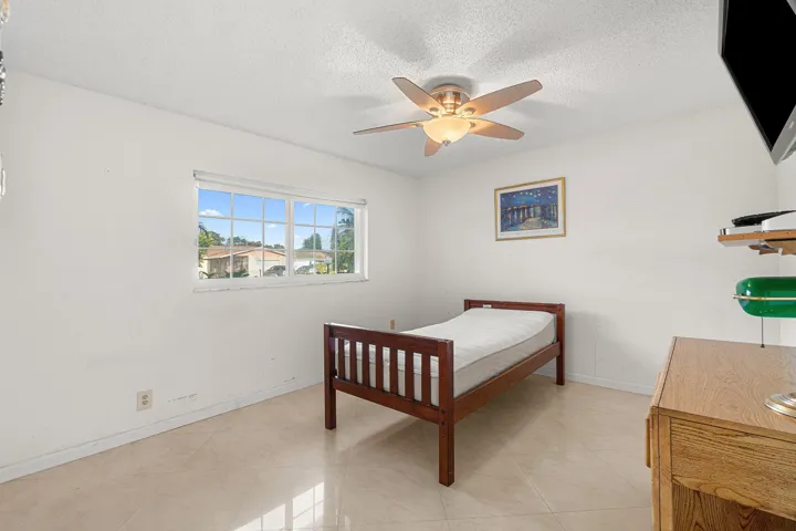 024-13297ViaVulcanus-B-DelrayBeach-FL-3