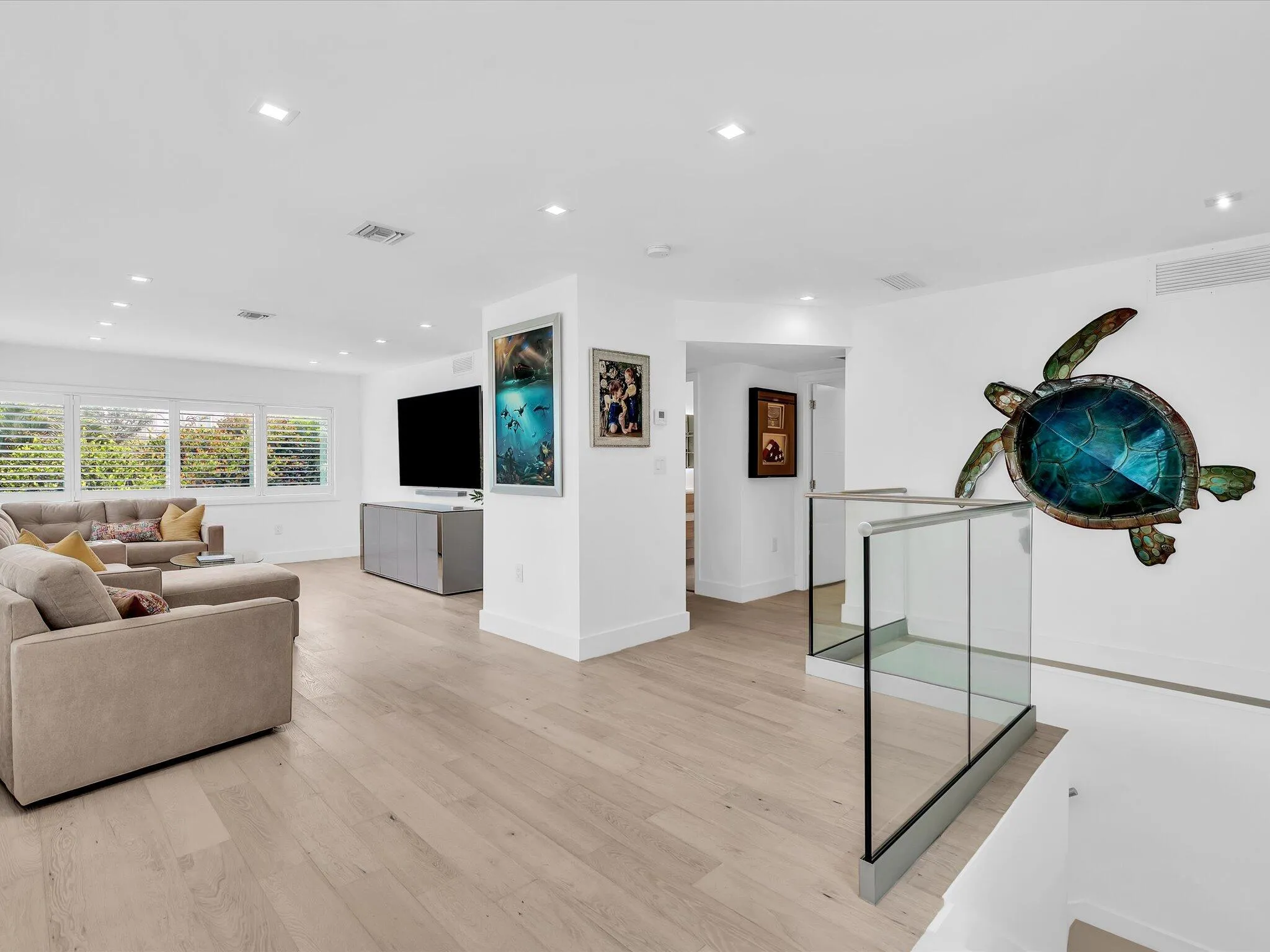 2nd floor
