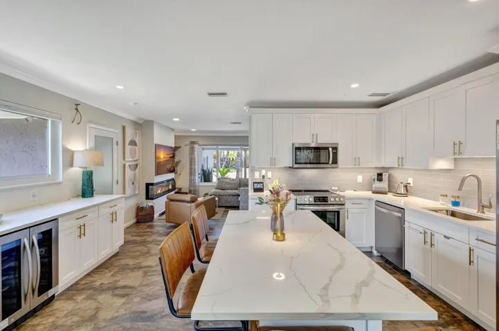 KITCHEN 8