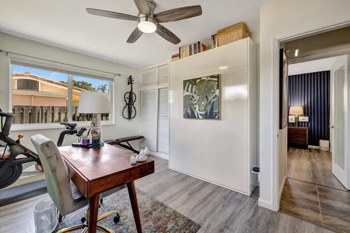 BEDROOM 23
