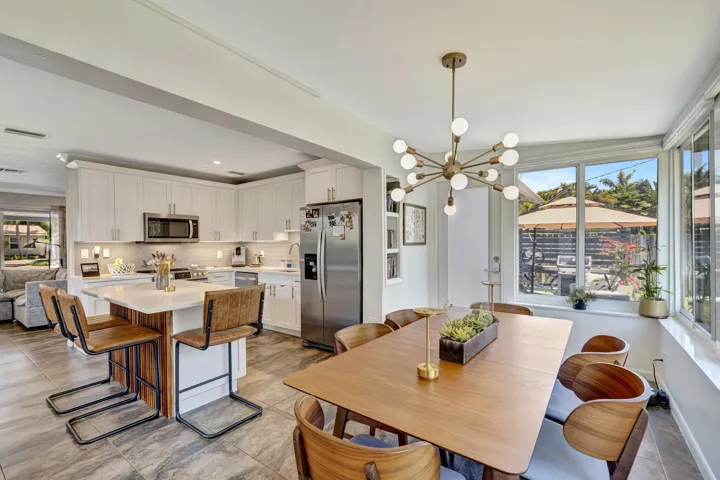 KITCHEN DINING 3