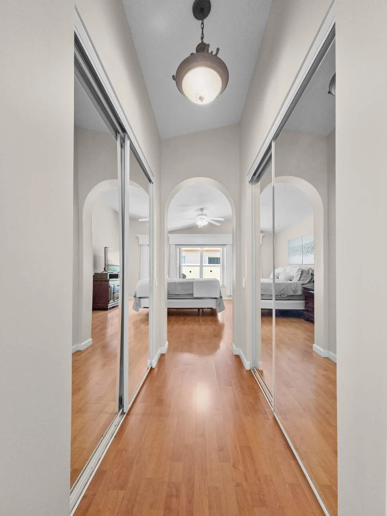 Master Bedroom, 2 walk in closets