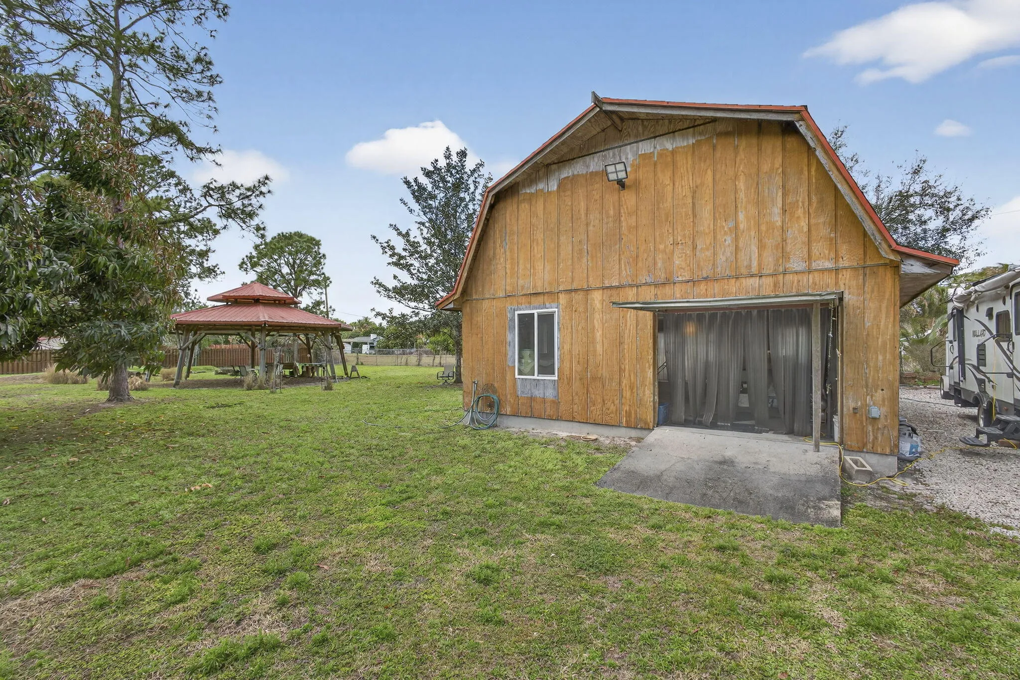 Property photo 38