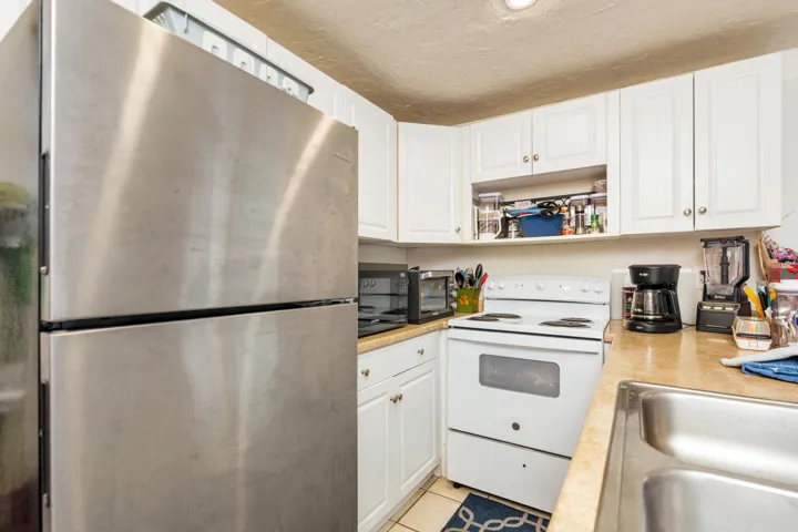 CottageKitchen