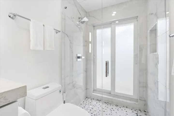 33-2069 SW 7th Ct Boca Raton, FL-223