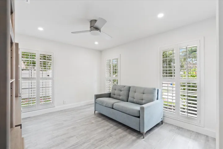 30-2069 SW 7th Ct Boca Raton, FL-218