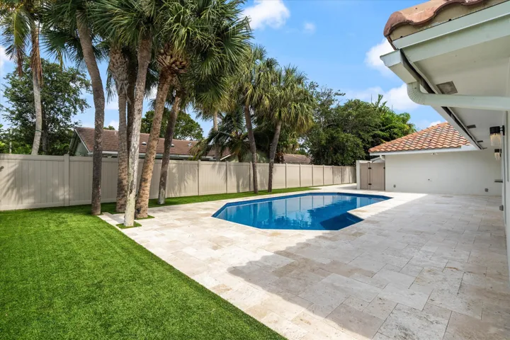 39-2069 SW 7th Ct Boca Raton, FL-237