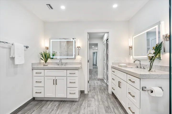 26-2069 SW 7th Ct Boca Raton, FL-231