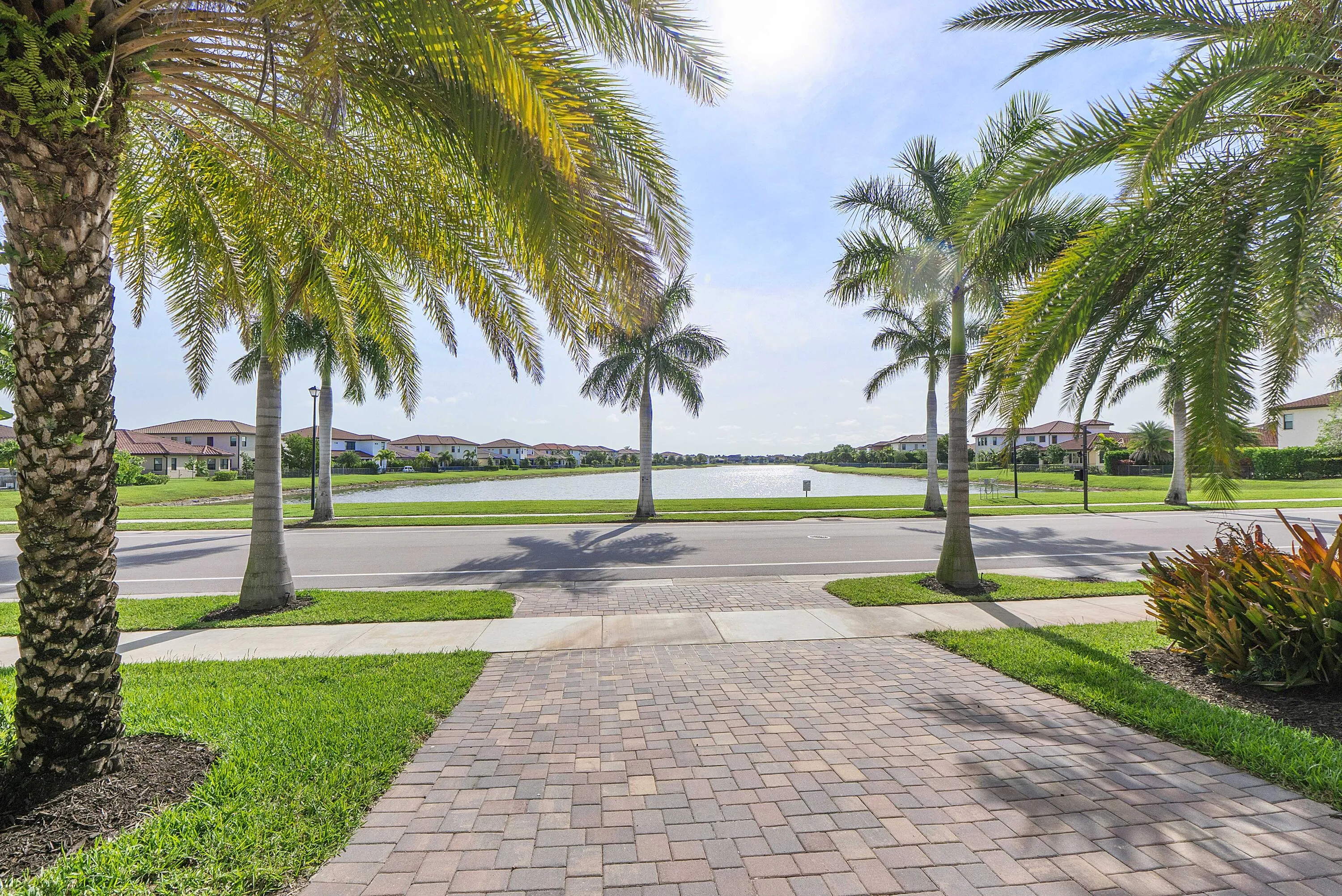 8685 Parkland Bay Dr_080