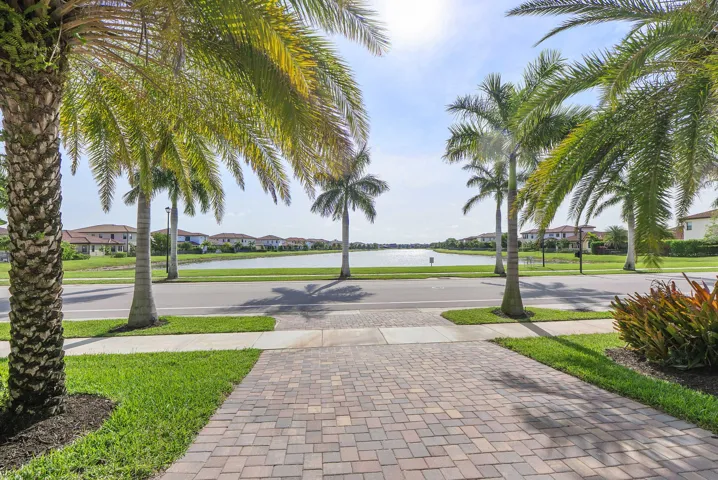 8685 Parkland Bay Dr_080