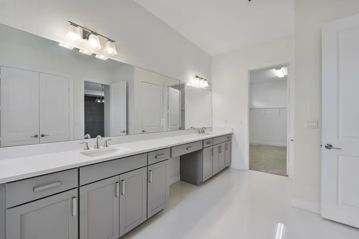 8685 Parkland Bay Dr_060