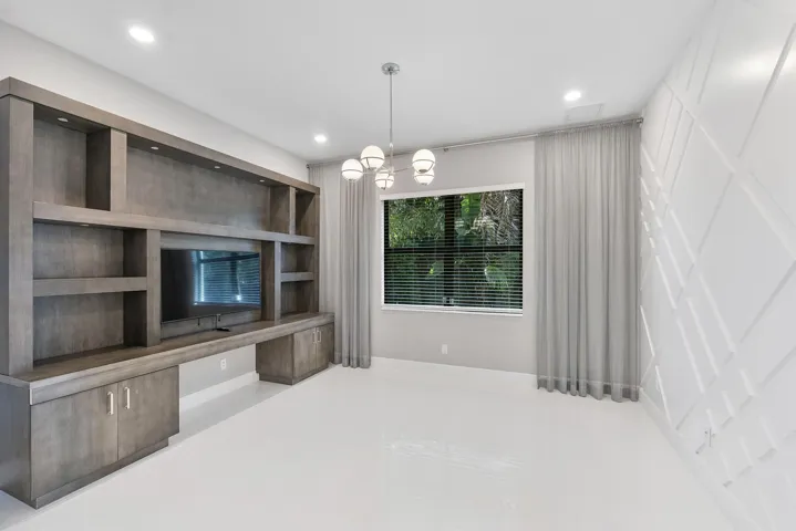 8685 Parkland Bay Dr_026