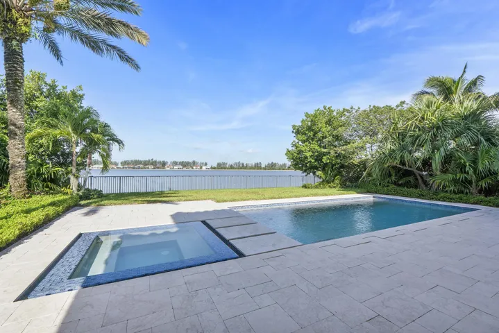 8685 Parkland Bay Dr_071