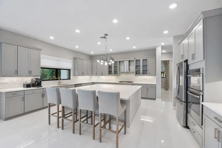 8685 Parkland Bay Dr_033