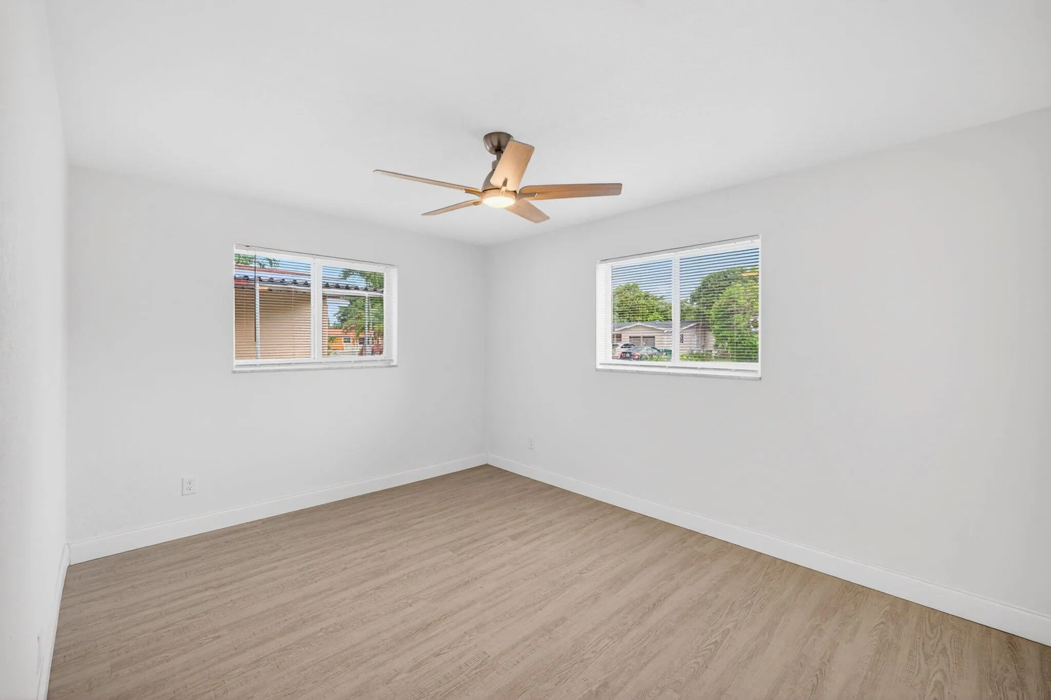 21-web-or-mls-699A7571