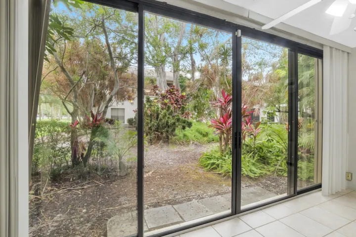 2112 NW 45th Ave-4