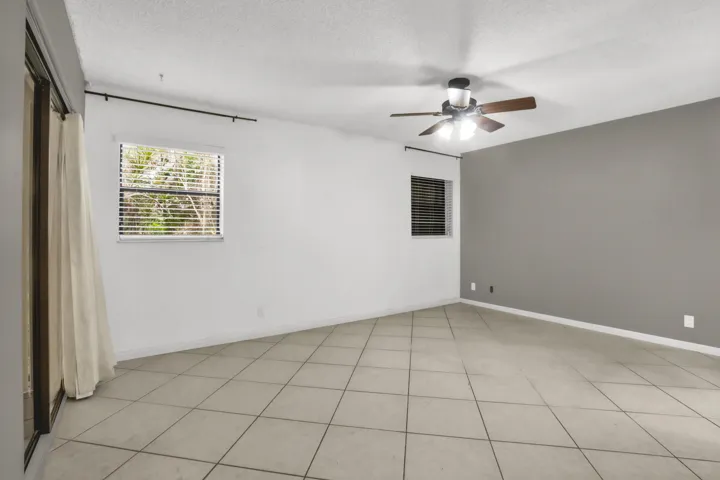 2112 NW 45th Ave-9