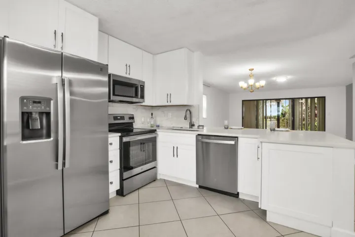 2112 NW 45th Ave-6