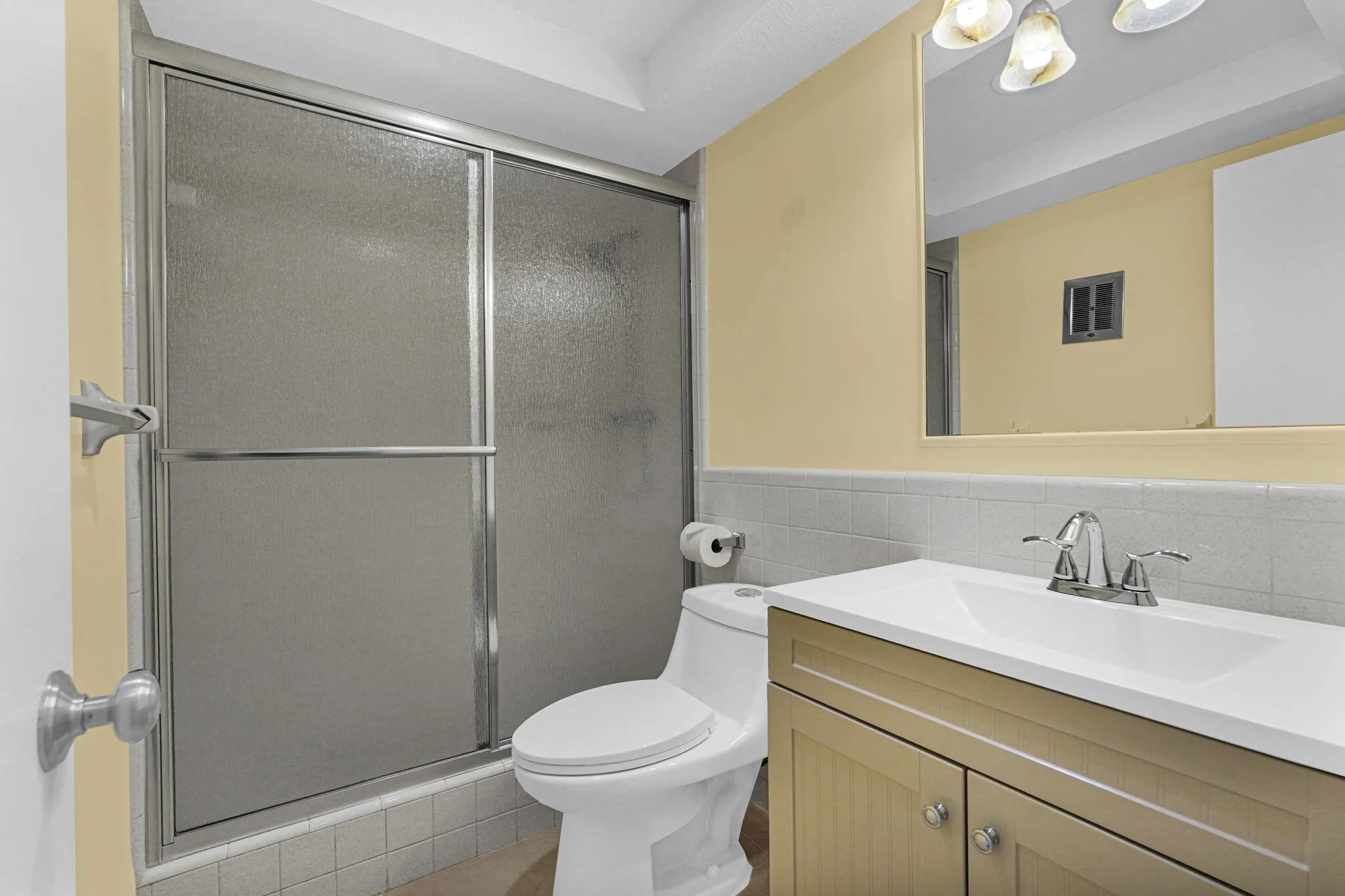 22
34-web-or-mls-DSC01269 No file chosen Main Bath