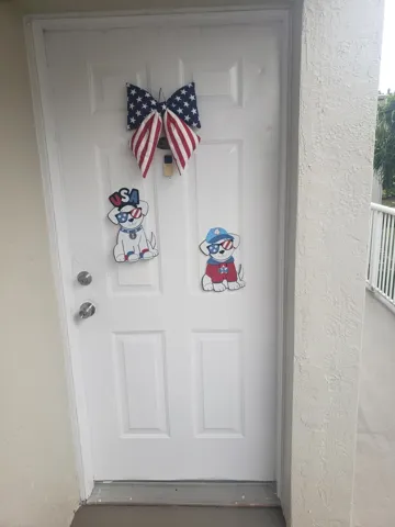 #15 KENDALL FRONT DOOR