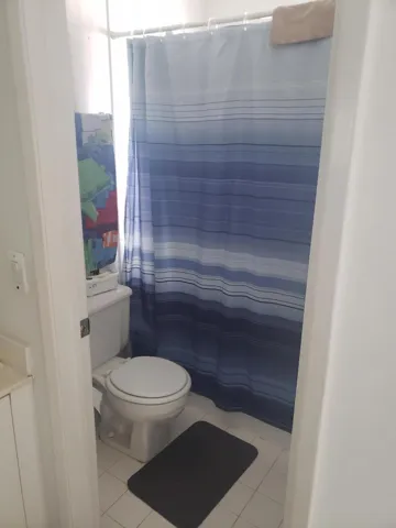#8 KENDALL BATHROOM 2