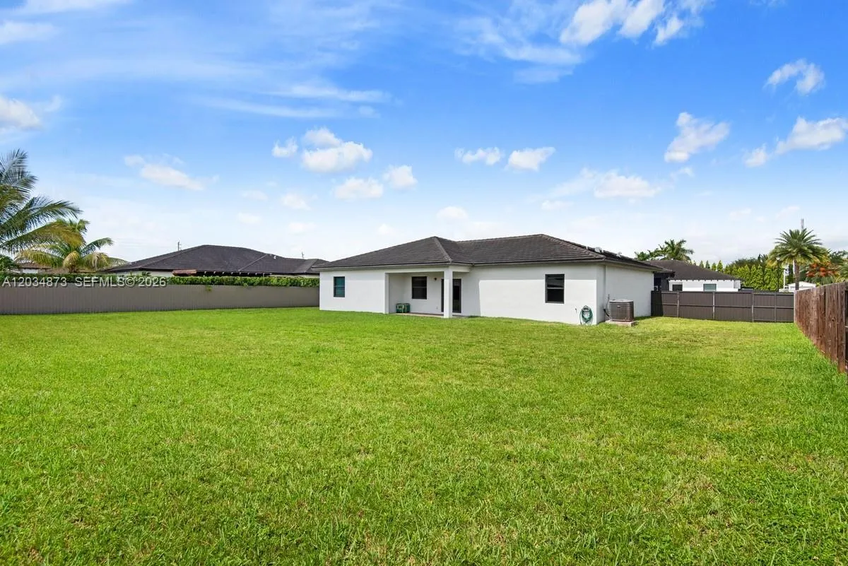 Property photo 25