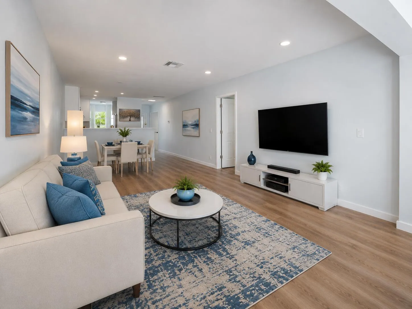 Living Room/Dining Room