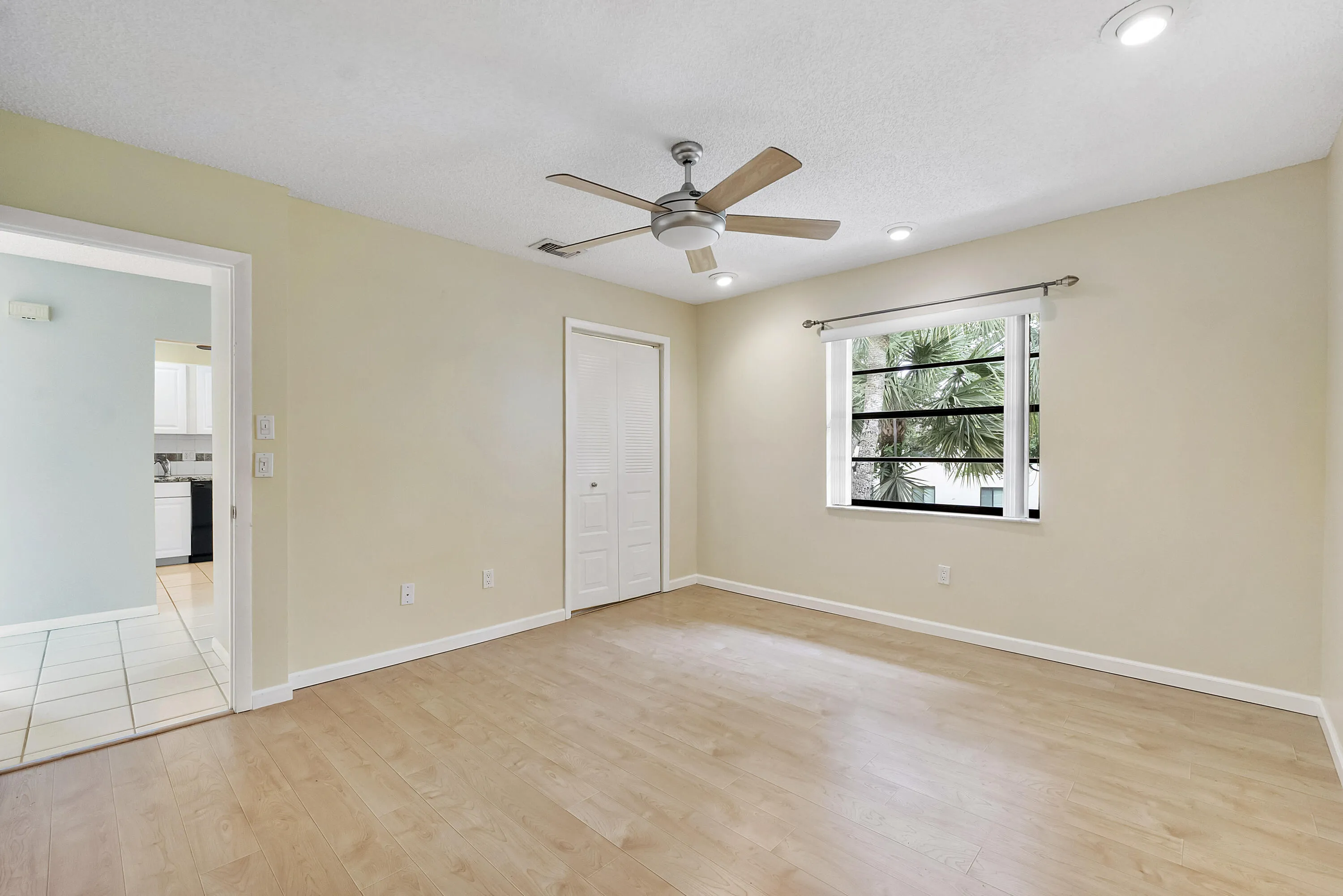 2nd Bedroom